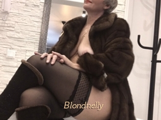 Blondnelly