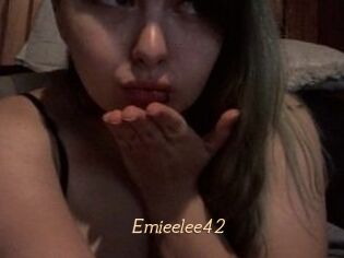 Emieelee42