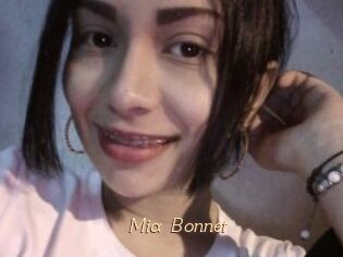 Mia_Bonnet