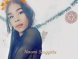 Naomi_Sexggirlts