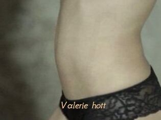Valerie_hott